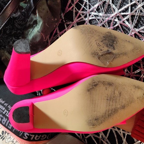Pink heels - Picture 3 of 3